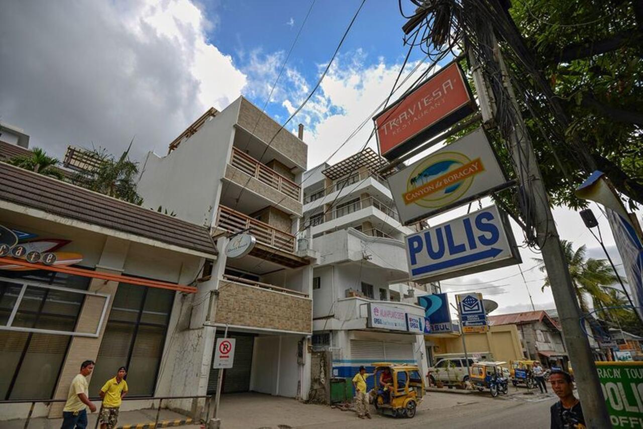 Abozza Resort Balabag  Exterior photo