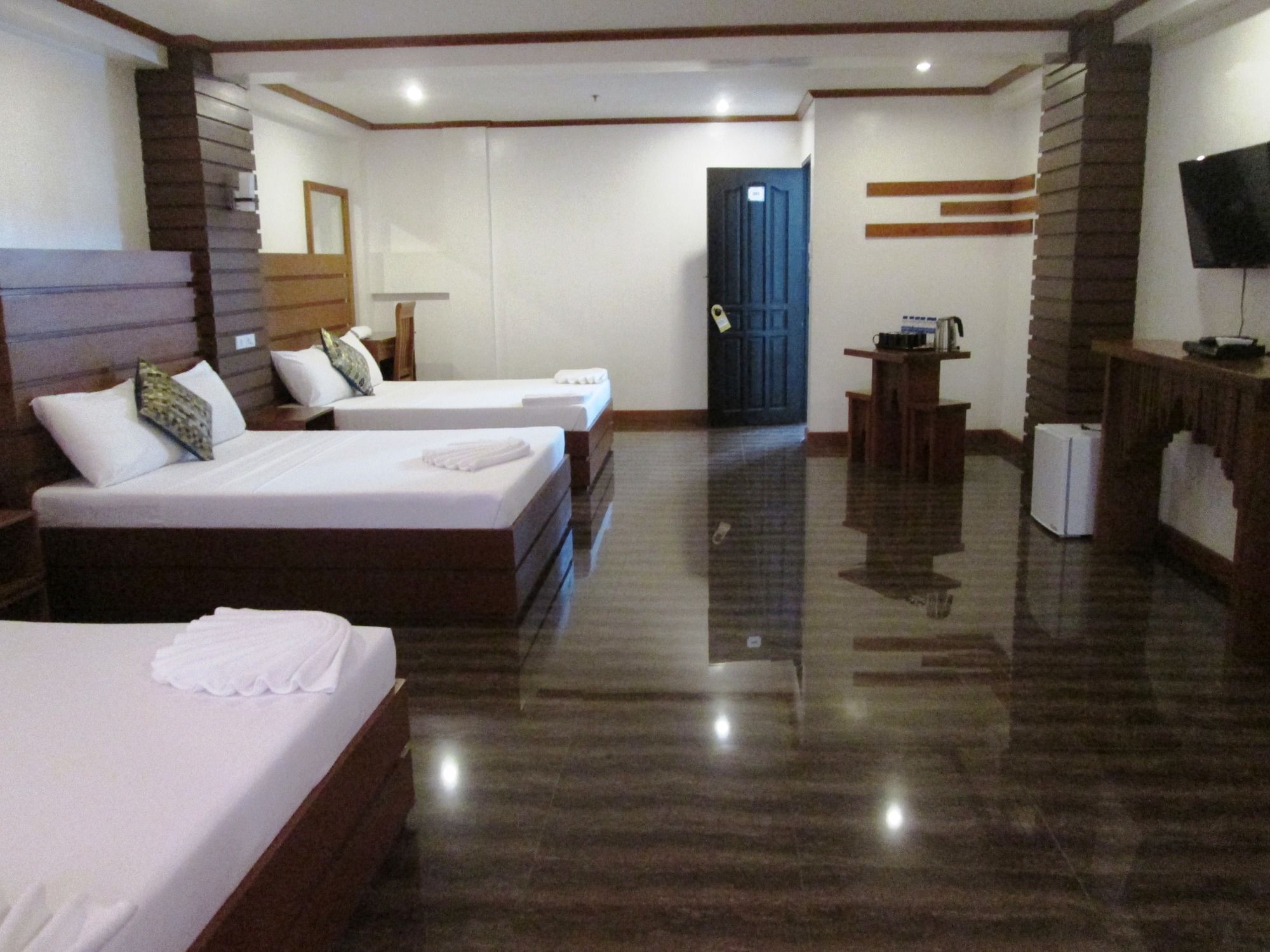 Abozza Resort Balabag  Exterior photo